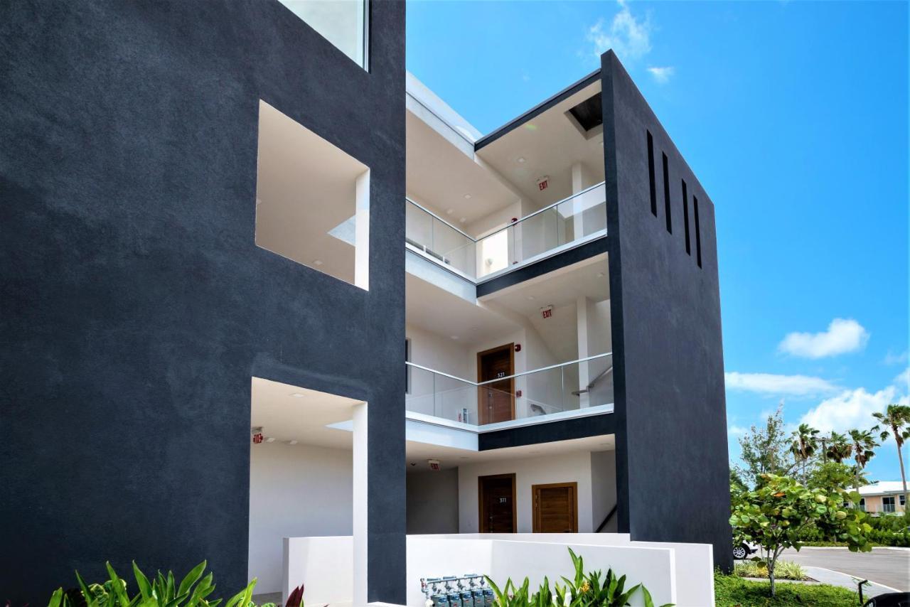 Cayman Luxury Rentals At One Canal Point George Town Esterno foto