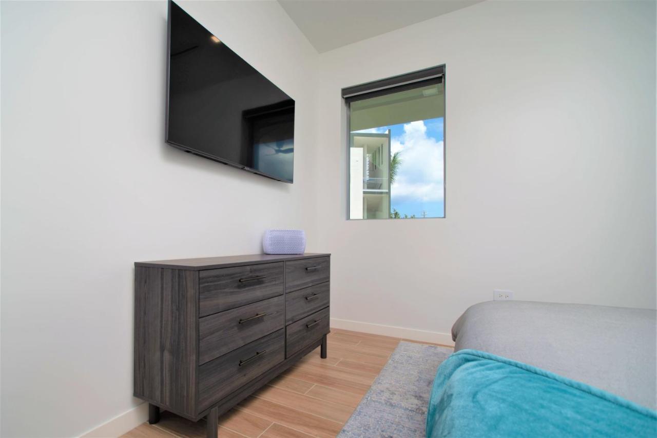 Cayman Luxury Rentals At One Canal Point George Town Esterno foto
