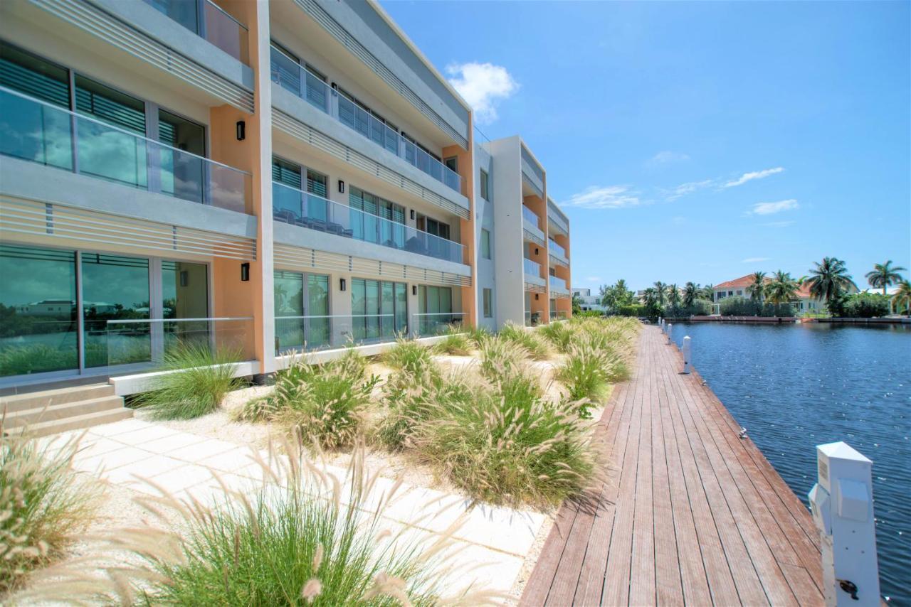 Cayman Luxury Rentals At One Canal Point George Town Esterno foto