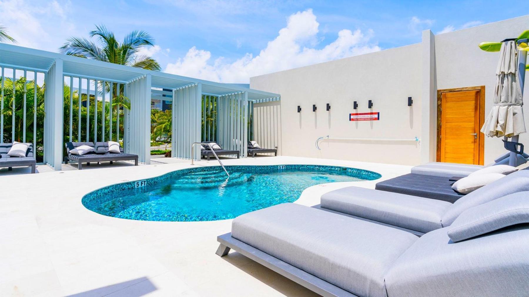 Cayman Luxury Rentals At One Canal Point George Town Esterno foto